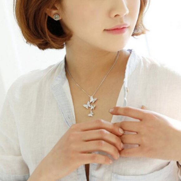 925 Sterling Silver Diamond Butterfly Necklace I - Picture 7 of 7